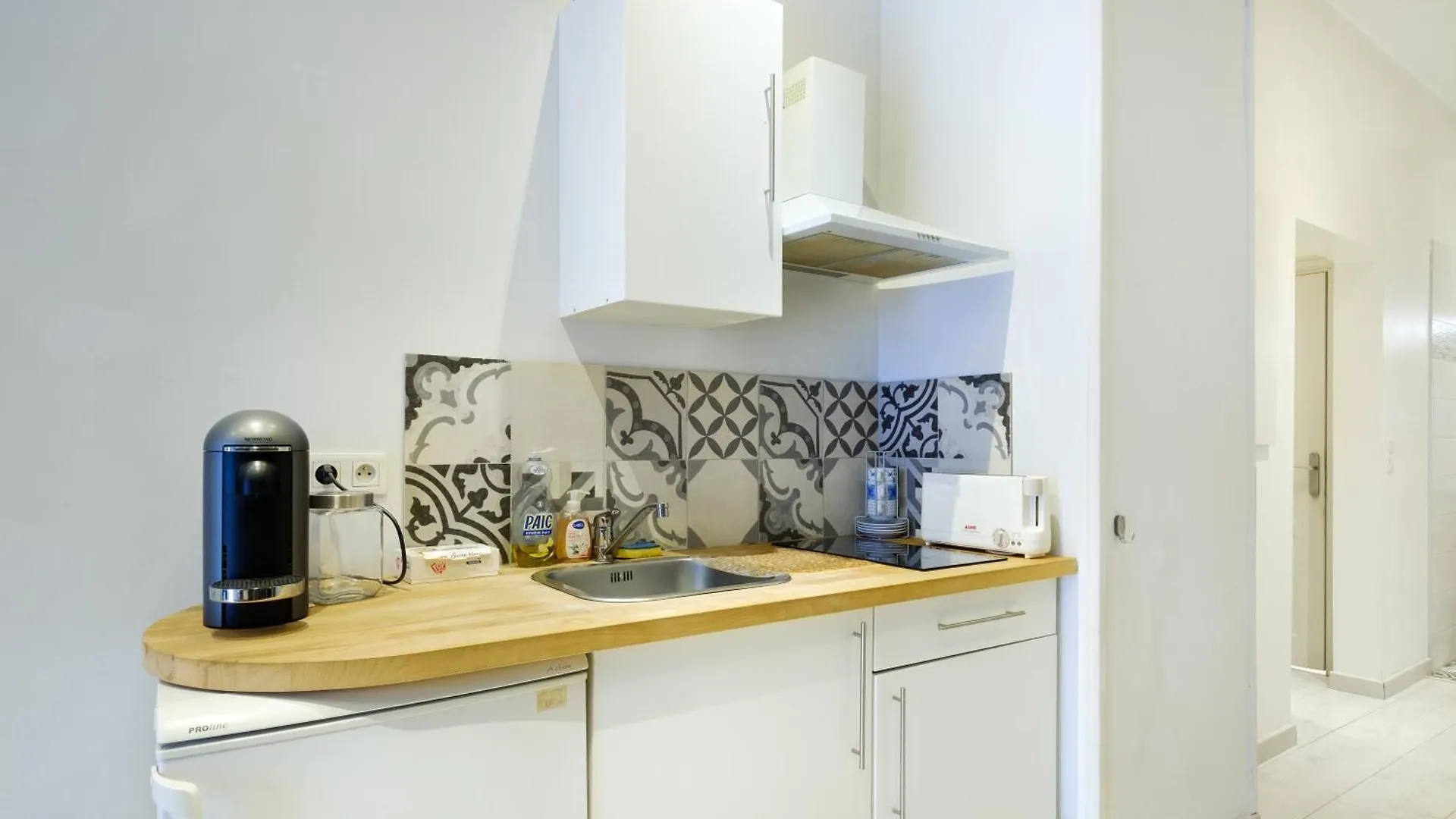 Bel Appartement Cosy - Sur Le Port Nizza 0*,  Frankreich