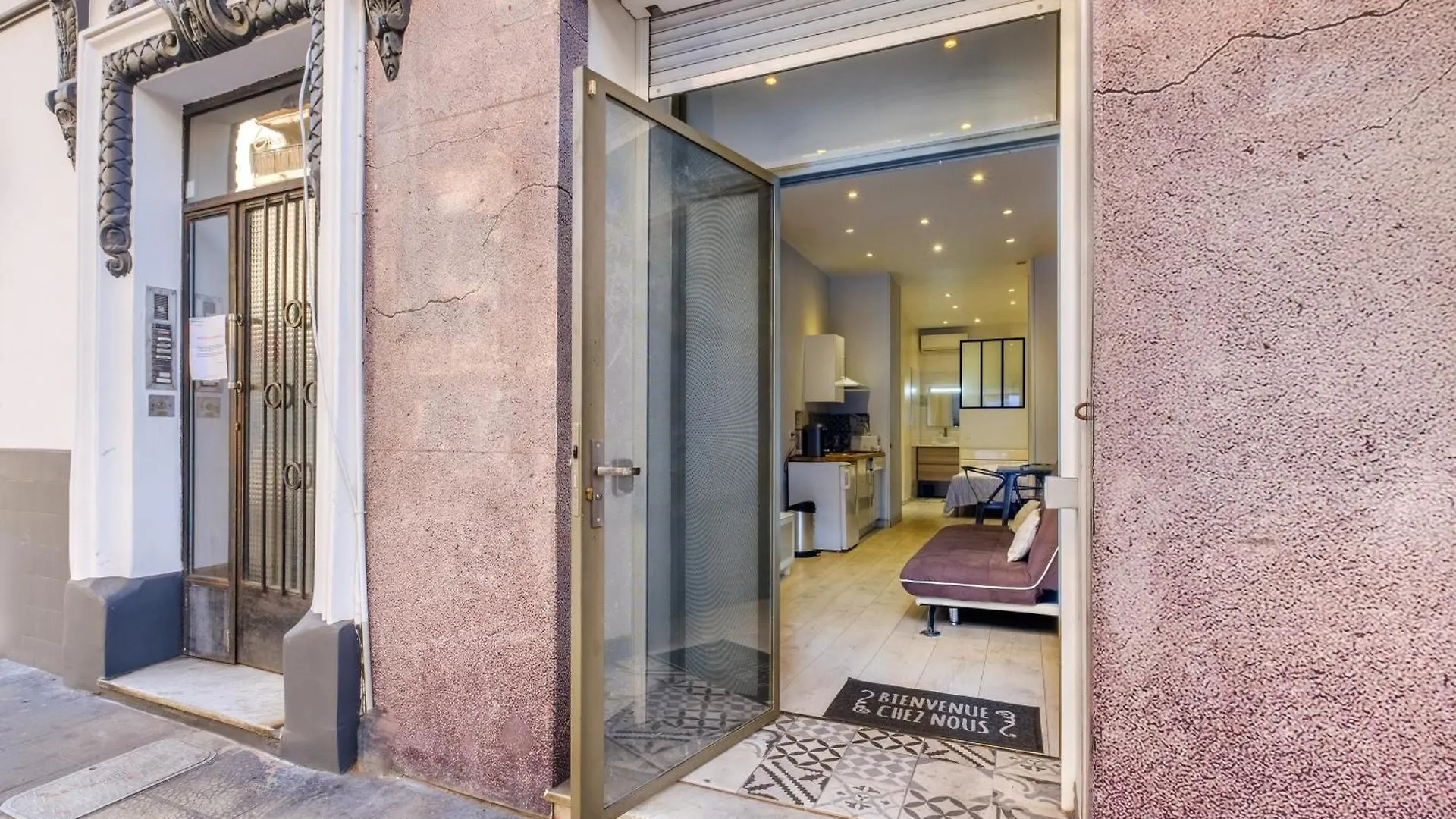 Bel Appartement Cosy - Sur Le Port Nizza Apartment